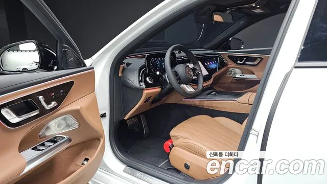 Mercedes-Benz E-Class — Фото автомобиля 8