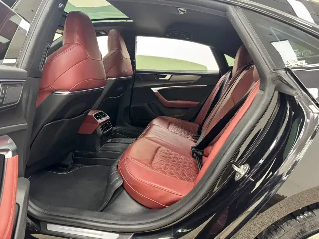 Audi A7L — Фото автомобиля 13