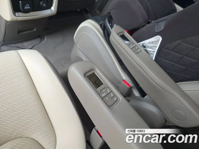 Kia Canival Новый Carnival 4 поколение Дизель 7 мест Signature — Фото автомобиля 9