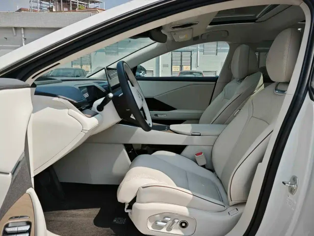 Toyota BoZhi 7 — Фото автомобиля 11