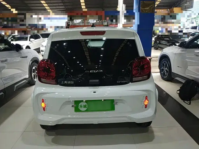 Roewe Clever — Фото автомобиля 5