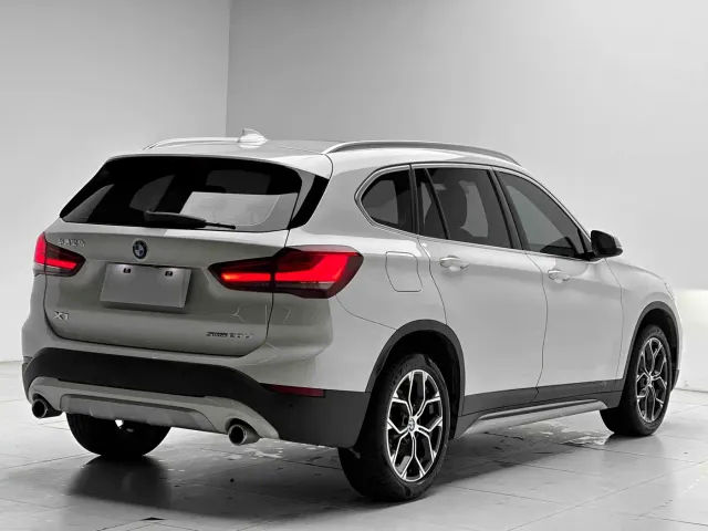 BMW X1 — Фото автомобиля 9