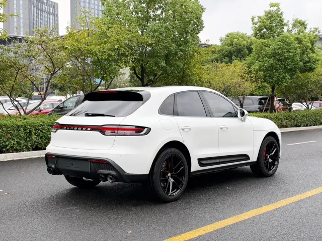 Porsche Macan — Фото автомобиля 11