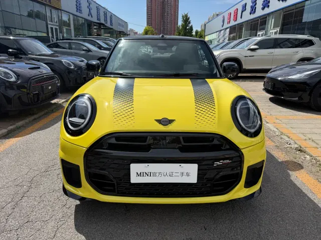 MINI Hatch — Фото автомобиля 2