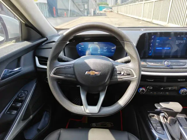 Chevrolet Menlo — Фото автомобиля 10