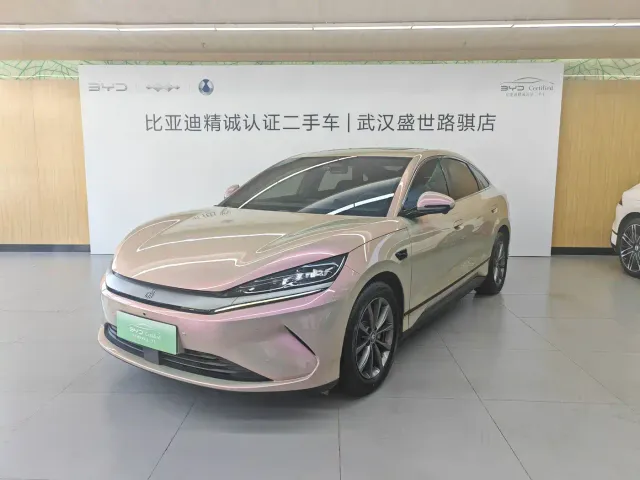 Фотография автомобиля — BYD Qin L