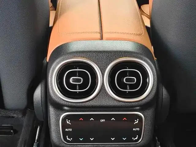 Mercedes-Benz GLC-Class — Фото автомобиля 10