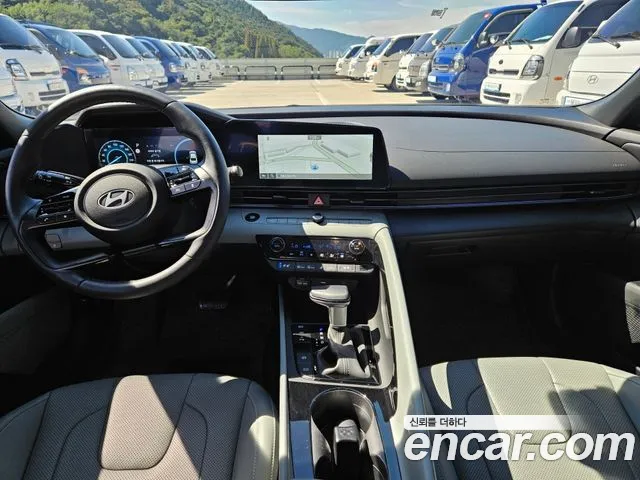Hyundai Avante CN7 — Фото автомобиля 5