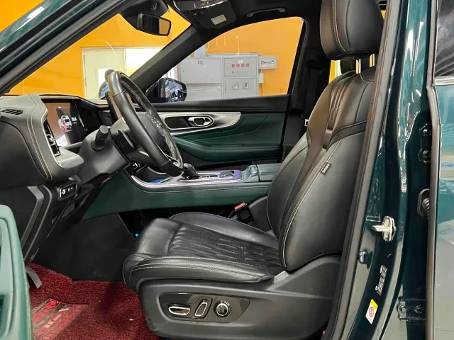 GAC Trumpchi GS8 — Фото автомобиля 4