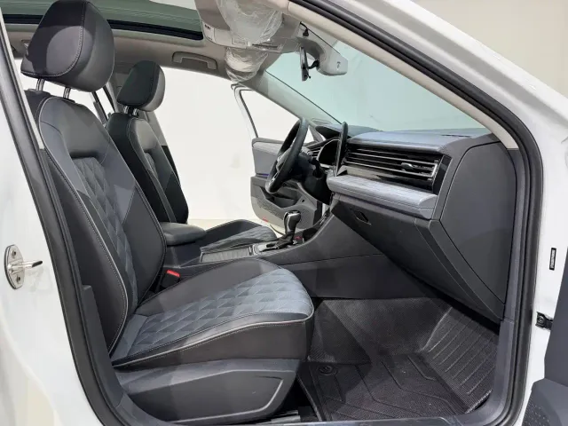 Volkswagen Sagitar — Фото автомобиля 12