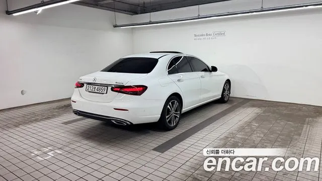 Mercedes-Benz E-Class E-класс W213 E350 4MATIC Avantgarde — Фото автомобиля 2