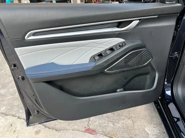 Geely Emgrand — Фото автомобиля 7