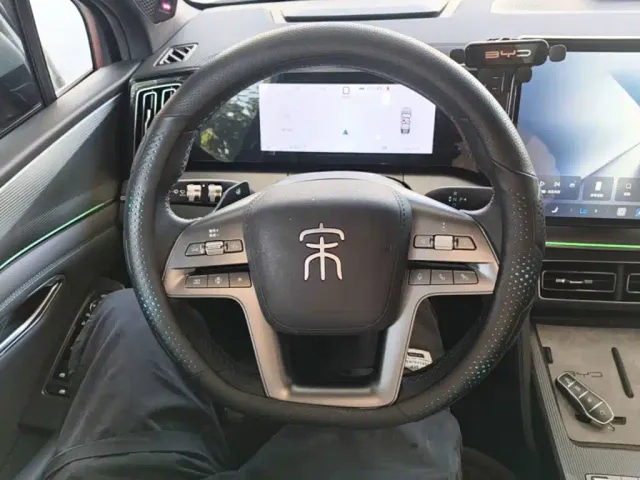 BYD Song L DM-i — Фото автомобиля 10