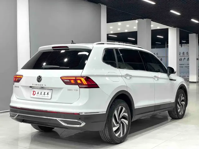 Volkswagen Tiguan L — Фото автомобиля 16