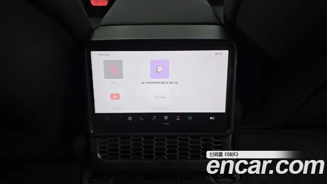 Tesla Model 3 — Фото автомобиля 18