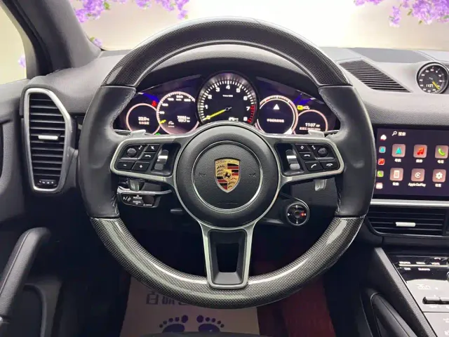 Porsche Cayenne — Фото автомобиля 15
