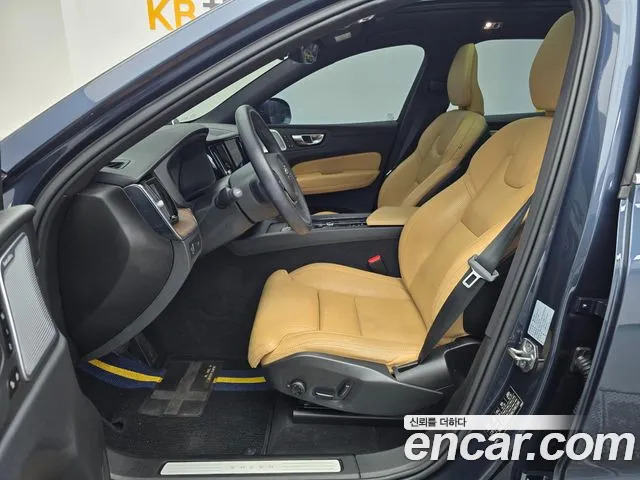 Volvo XC60 2nd Gen — Фото автомобиля 9