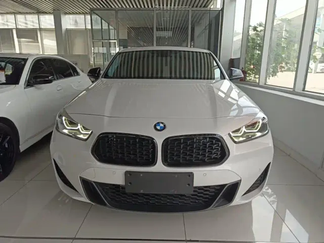 BMW X2 — Фото автомобиля 2