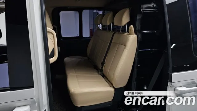 Hyundai Staria Staria Карго 5 мест — Фото автомобиля 12