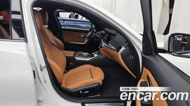 BMW 3-Series 3 серия (G20) 320i M Sport — Фото автомобиля 11