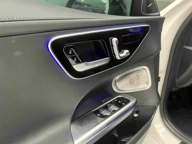 Mercedes-Benz C-Class — Фото автомобиля 13
