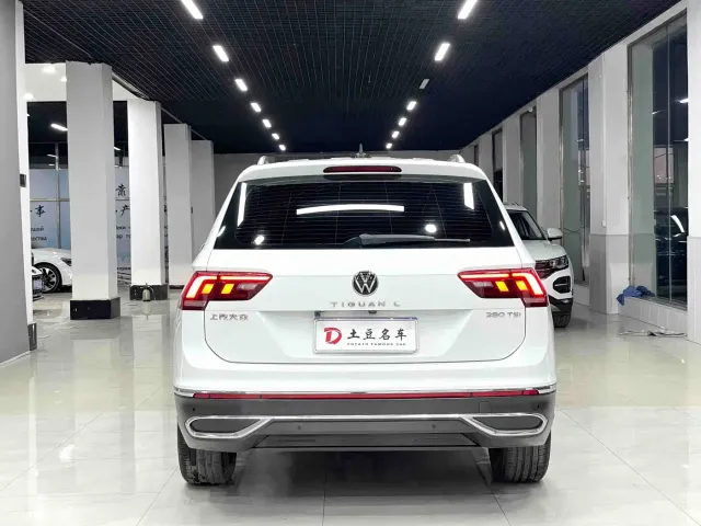 Volkswagen Tiguan L — Фото автомобиля 15