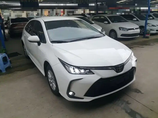 Toyota Corolla — Фото автомобиля 3