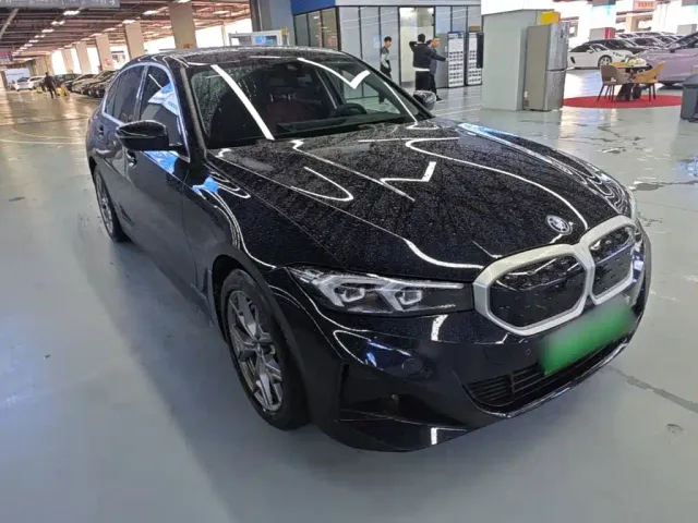 BMW i3 — Фото автомобиля 3