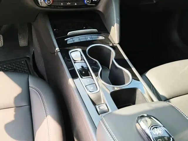 Buick Regal — Фото автомобиля 13