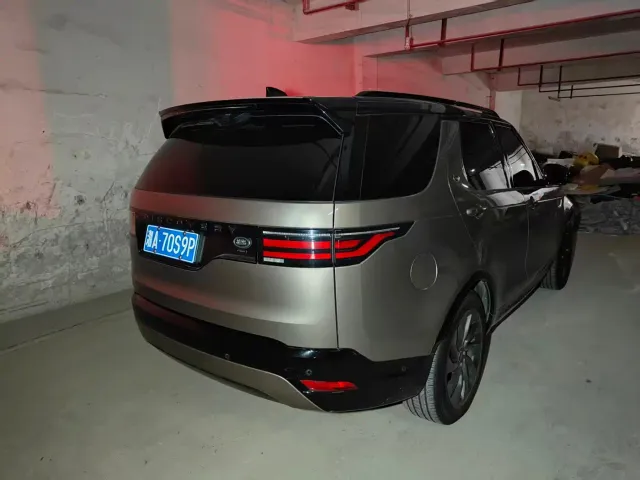 Land Rover Discovery — Фото автомобиля 4