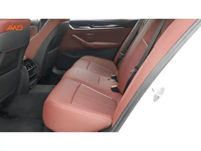 BMW 5 Series — Фото автомобиля 7