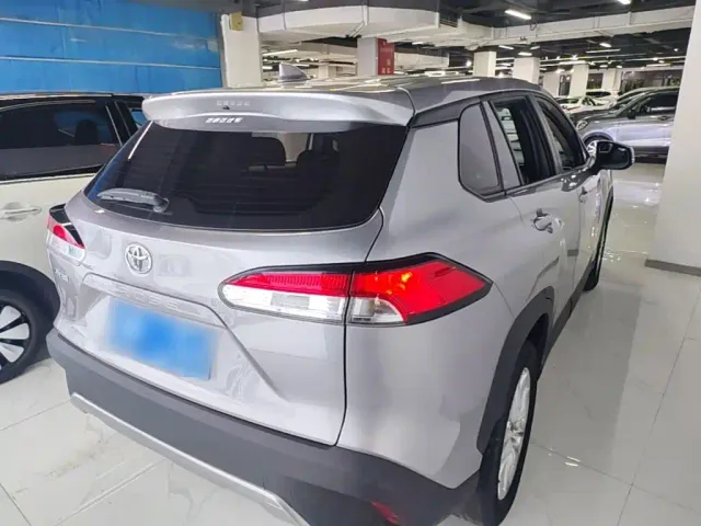 Toyota Corolla Cross — Фото автомобиля 6
