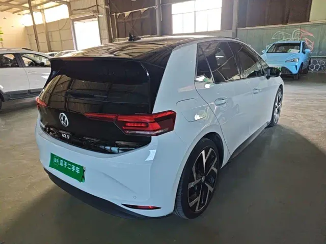 Volkswagen ID.3 — Фото автомобиля 6