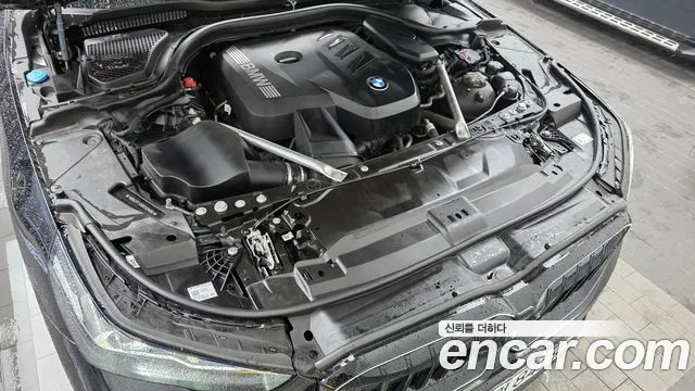 BMW 5-Series — Фото автомобиля 5