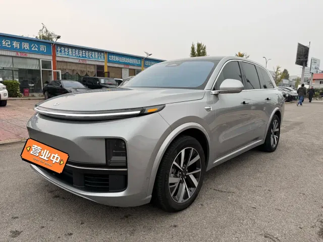 Фотография автомобиля — Li Auto L8