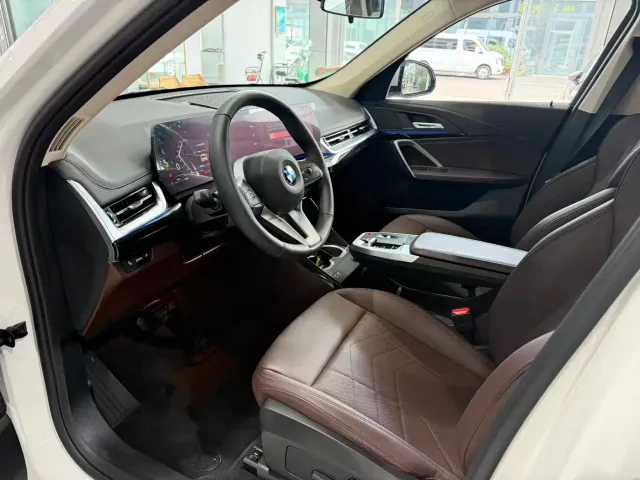 BMW X1 — Фото автомобиля 6