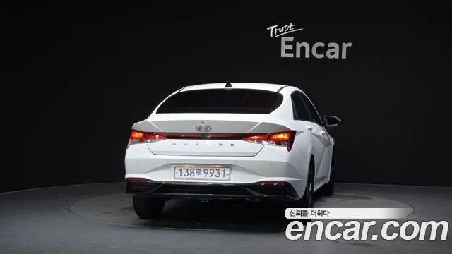 Hyundai AVANTE Avante (CN7) — Фото автомобиля 4