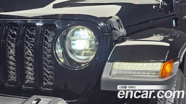 Jeep Wrangler JL — Фото автомобиля 22