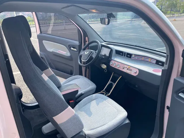 Wuling Hongguang Mini EV — Фото автомобиля 15