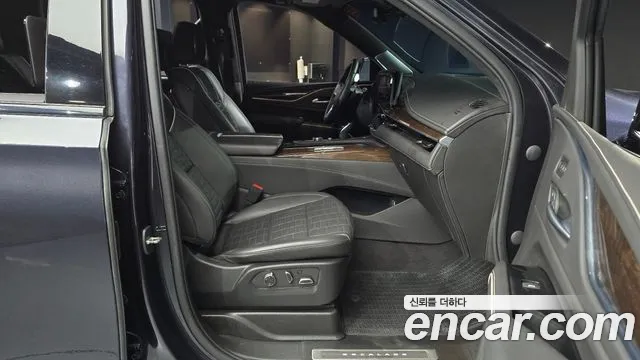 Cadillac Escalade Escalade 5 поколение — Фото автомобиля 11