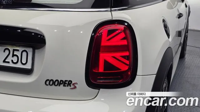 Mini Cooper — Фото автомобиля 22