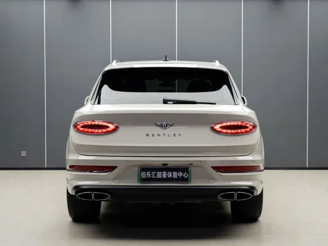 Bentley Bentayga Hybrid — Фото автомобиля 7