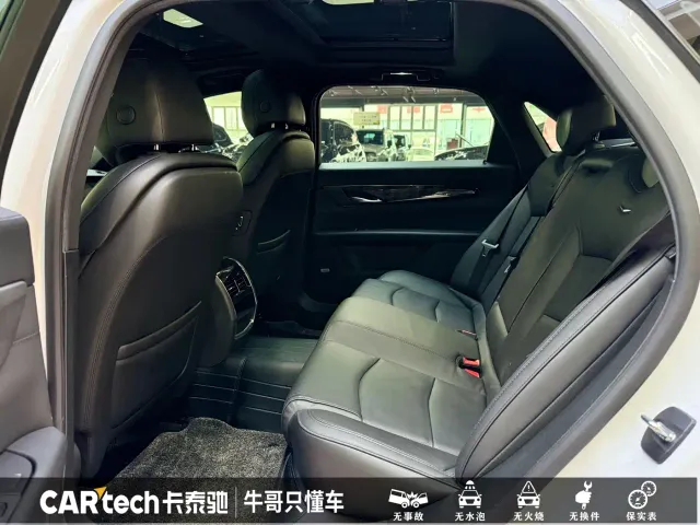 Cadillac CT6 — Фото автомобиля 18