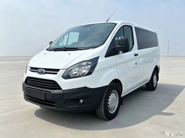 Фотография автомобиля — Ford Transit