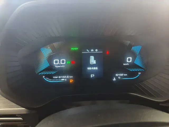 Wuling Asta — Фото автомобиля 11