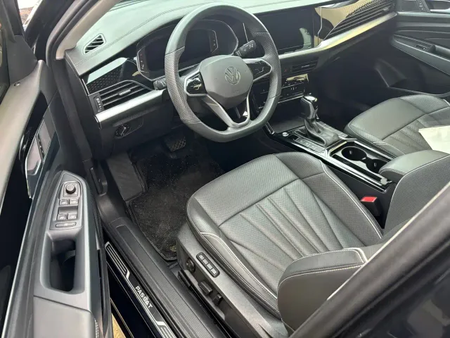 Volkswagen Passat — Фото автомобиля 6