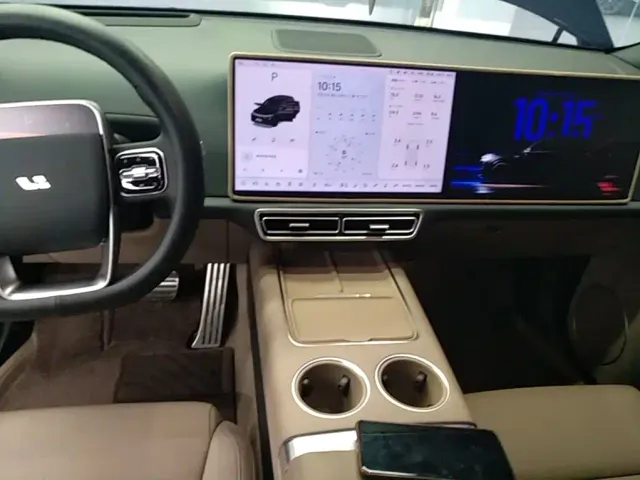Li Auto L7 — Фото автомобиля 13