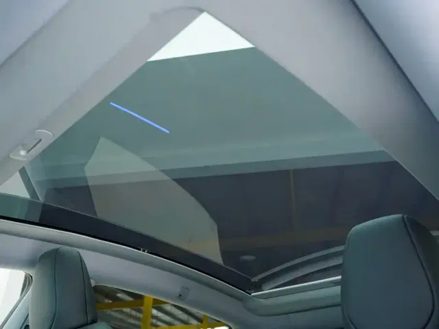 Tesla Model Y — Фото автомобиля 7