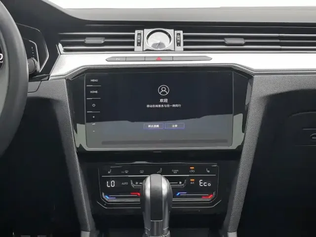 Volkswagen Magotan GTE Plug-in Hybrid 2022 GTE Luxury — Фото автомобиля 12