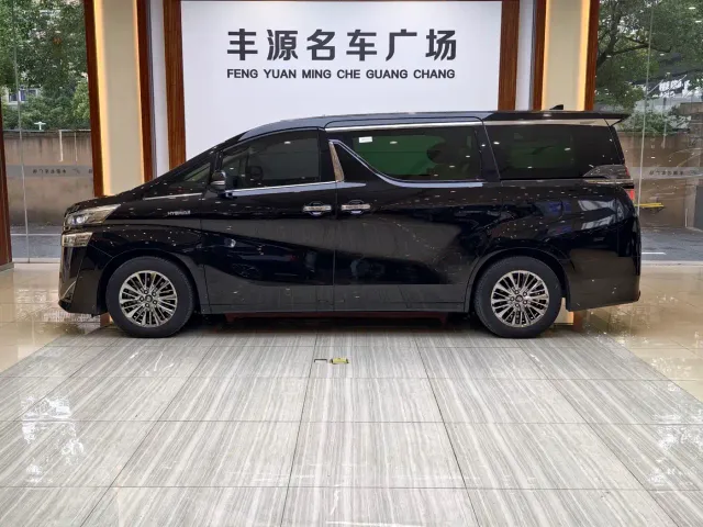 Toyota Vellfire — Фото автомобиля 26
